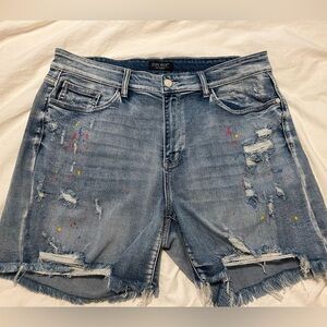Judy blue paint splatter shorts 1x like new